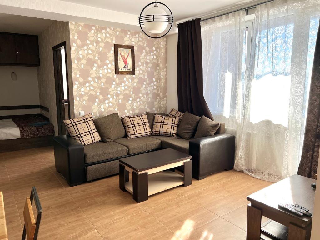 Mountain Cricket Chalets and Apartments Gudauri - Apartamento (6 Adultos) Con Mountain View