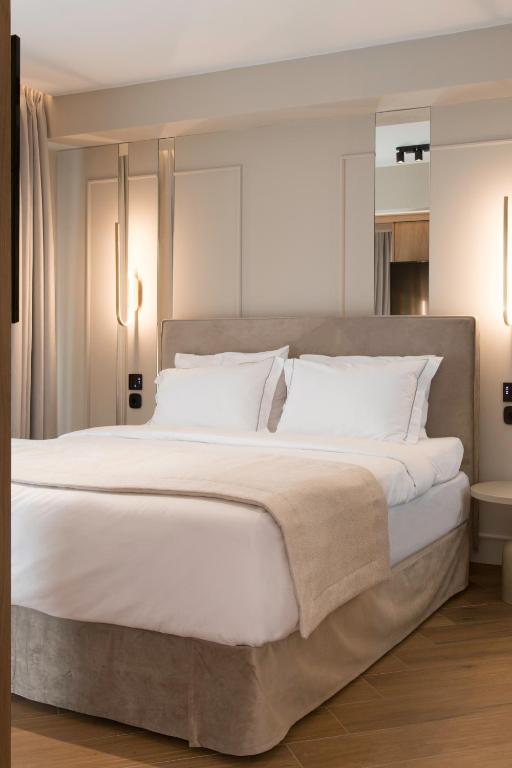 
Deluxe Suite with Sea View
