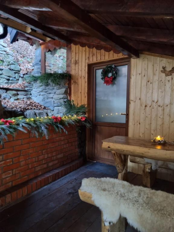 Foto sihtkohas Rucăr asuva majutusasutuse Căbănuța Cocoțată galeriist