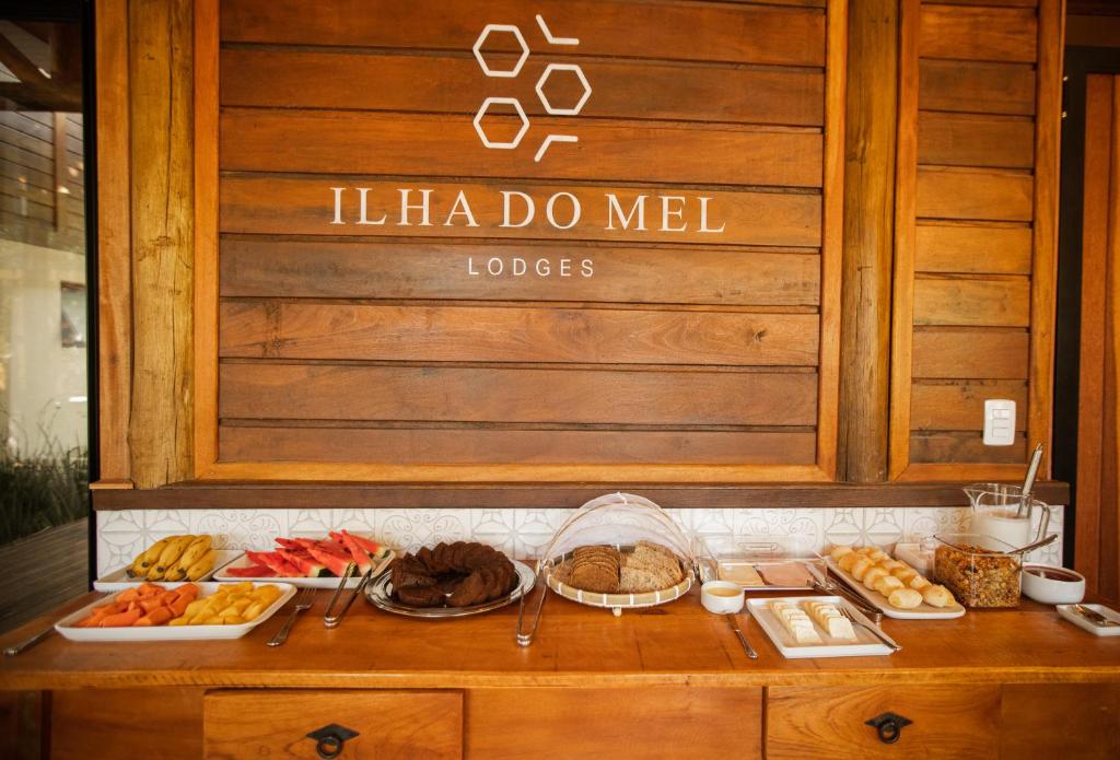 Comida no hotel ou em algum lugar perto