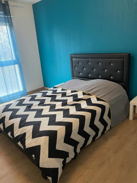Lormont- 2 PERSONNES - GRANDE TERRASSE - Housity