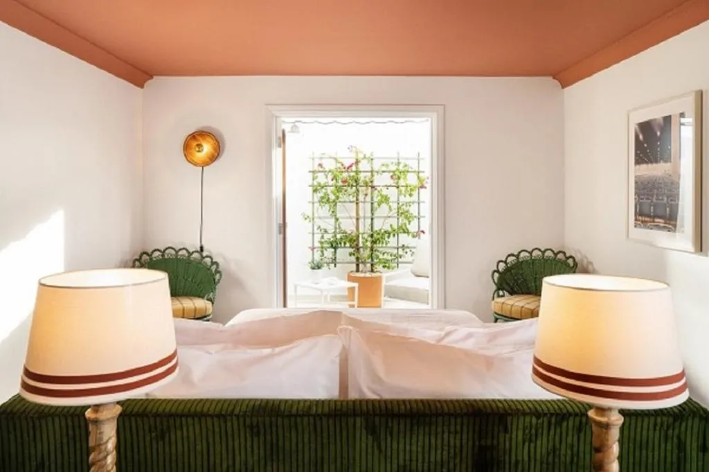 Queen Room with Balcony