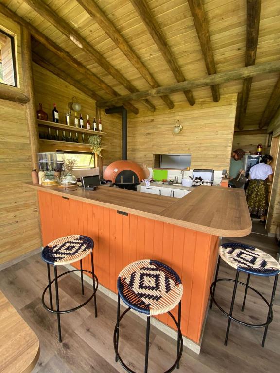 Lounge nebo bar v ubytování Cúspide Lodge - Choachí