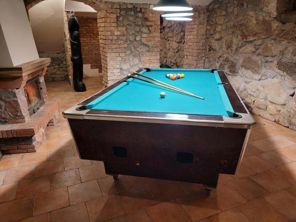 Biliardový stôl v ubytovaní Rezydencja Golland