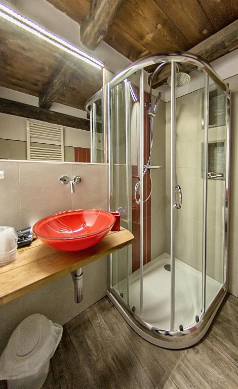 Koupelna v ubytování Agriturismo Rivet d'Or