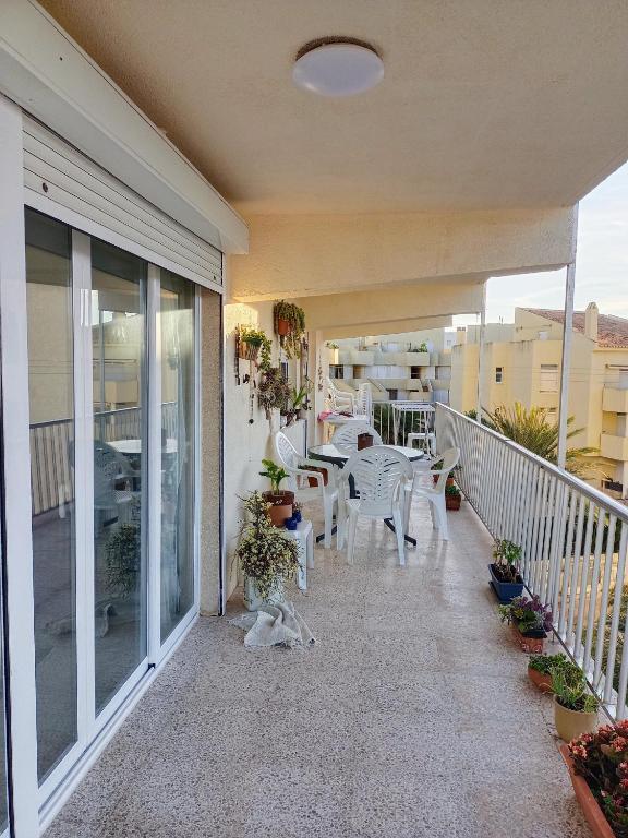 A balcony or terrace at Apartamento Canal, a 3 minutos de la Playa del Arenal