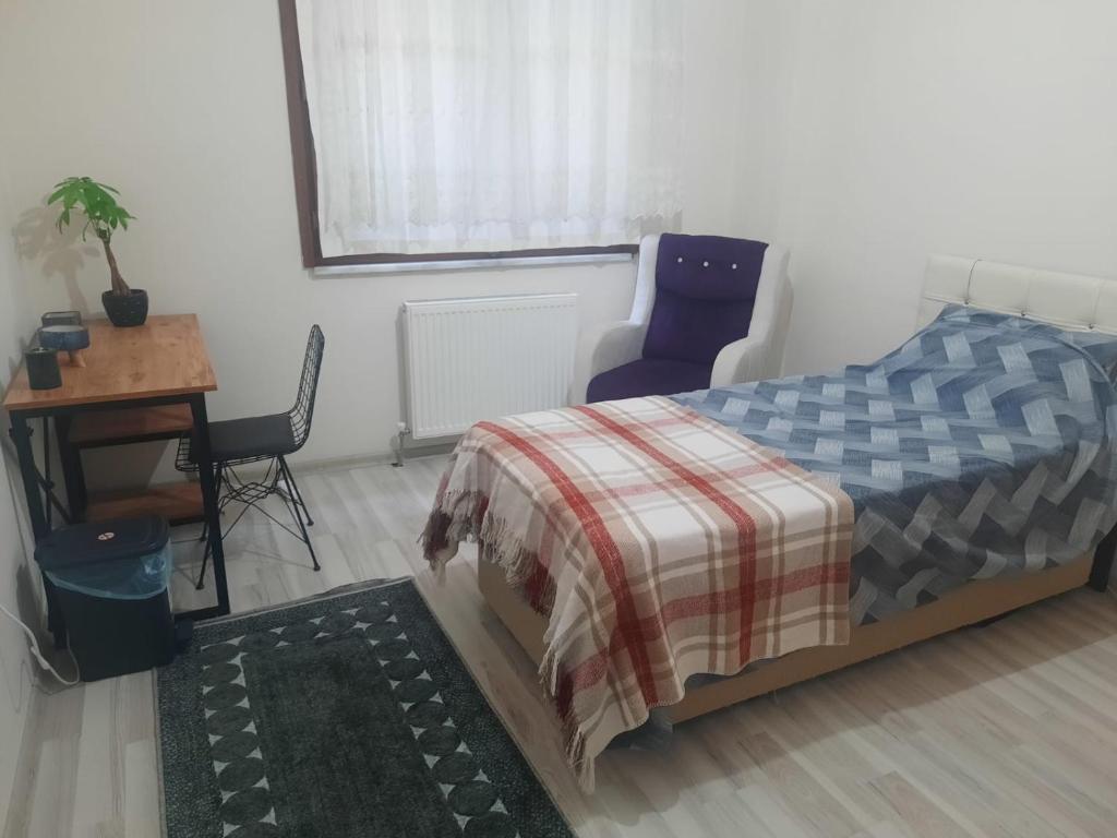 Ένα ή περισσότερα κρεβάτια σε δωμάτιο στο Private Room in Istanbul #9