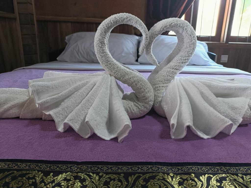 Sunshine Hotel Kampot - Deluxe Double Room