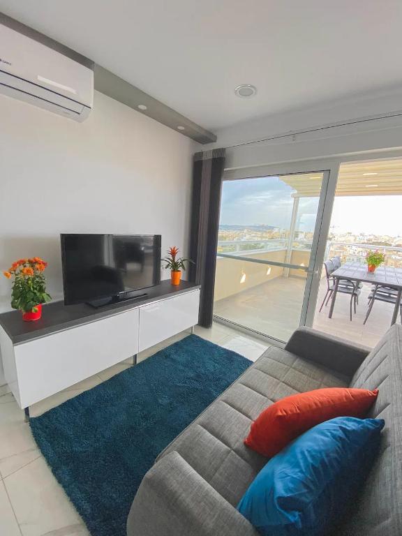 Gallery image of The Blue Mill Penthouse with Beautiful Views in Naxxar