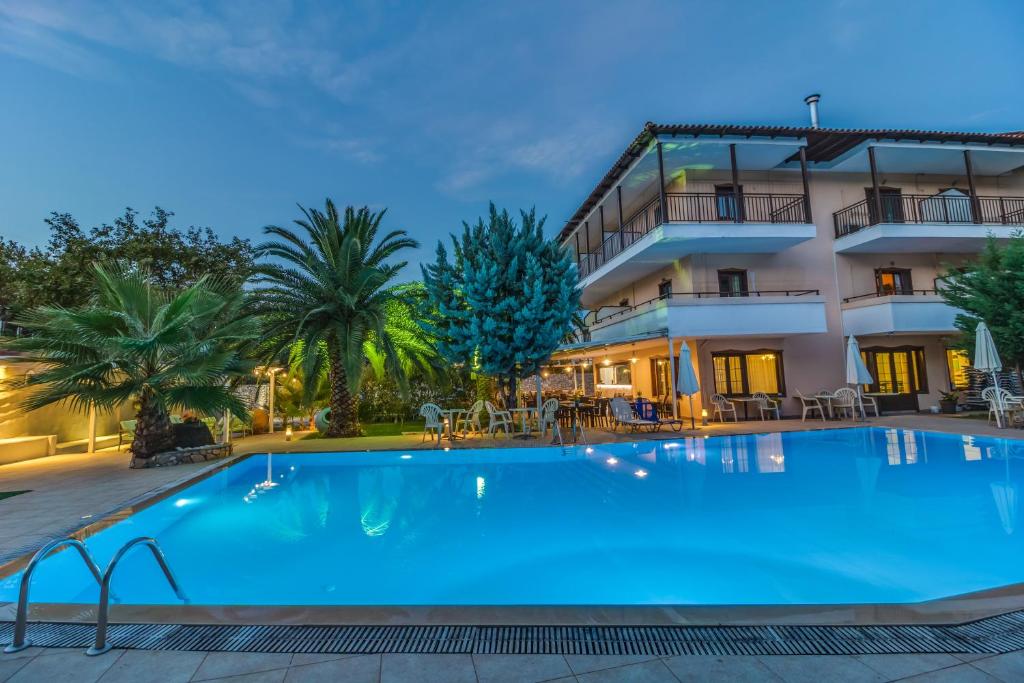 Bazén v ubytování Hotel Pegasus-Adult Friendly nebo v jeho okolí