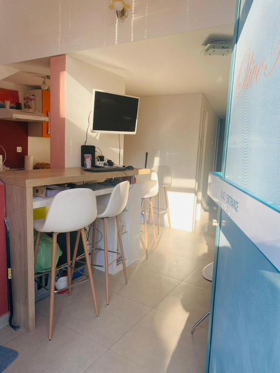 Kuchyň nebo kuchyňský kout v ubytování Hostel OT