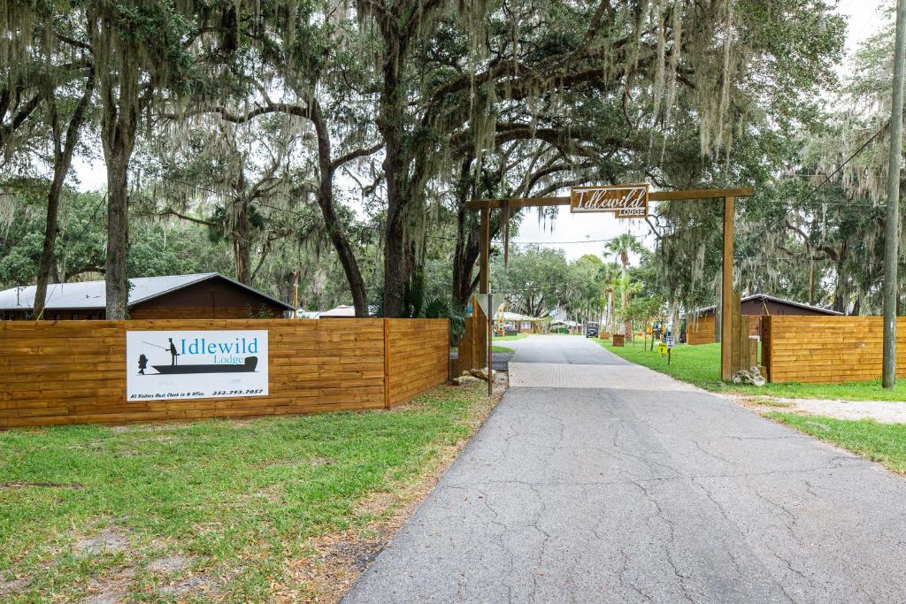 IDLEWILD LODGE AND RV PARK - Updated 2023 Prices & Reviews (Lake  Panasoffkee, FL)