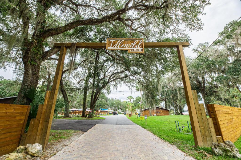 IDLEWILD LODGE AND RV PARK - Updated 2023 Prices & Reviews (Lake  Panasoffkee, FL)