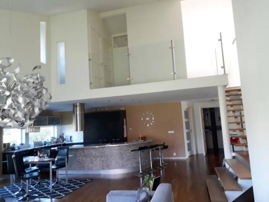 Nhà bếp/bếp nhỏ tại Rum i fint villa nära centrum