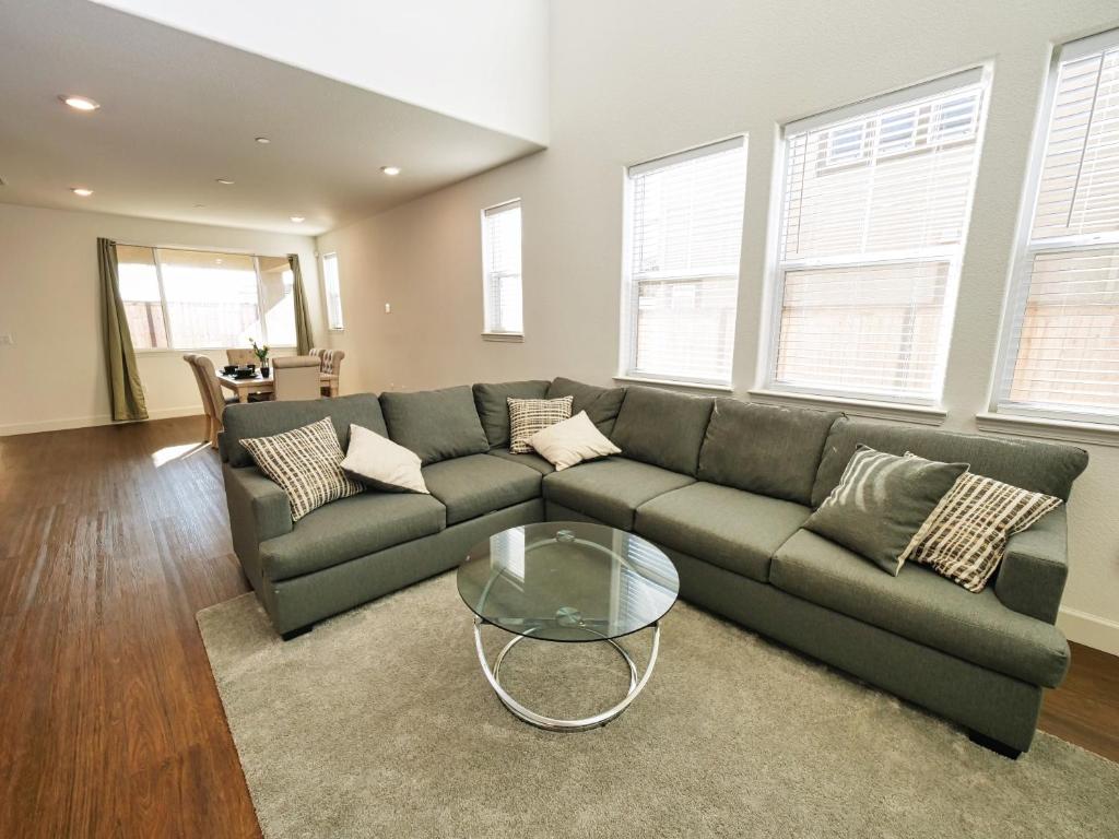 Ferienhaus Luxury 3 Bedroom House Near Sacramento Airport (USA