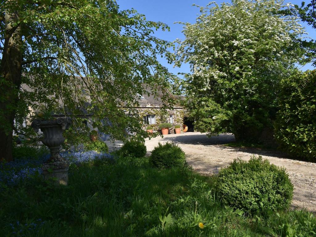 The Studio in Clanfield, Oxfordshire, England