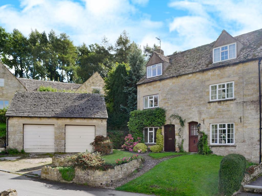 Hill View Cottage in Snowshill, Gloucestershire, England