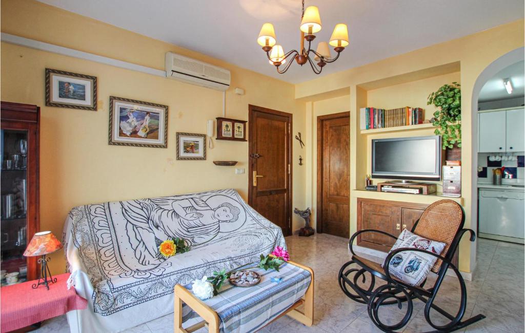 Televízia a/alebo spoločenská miestnosť v ubytovaní Pet Friendly Apartment In Torrevieja