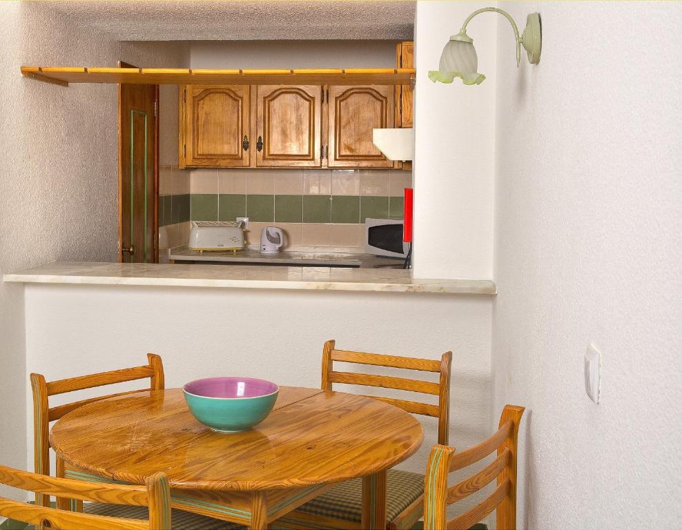 Ourabay Hotel Apartamento - Art & Holidays - One-Bedroom Apartment With City View