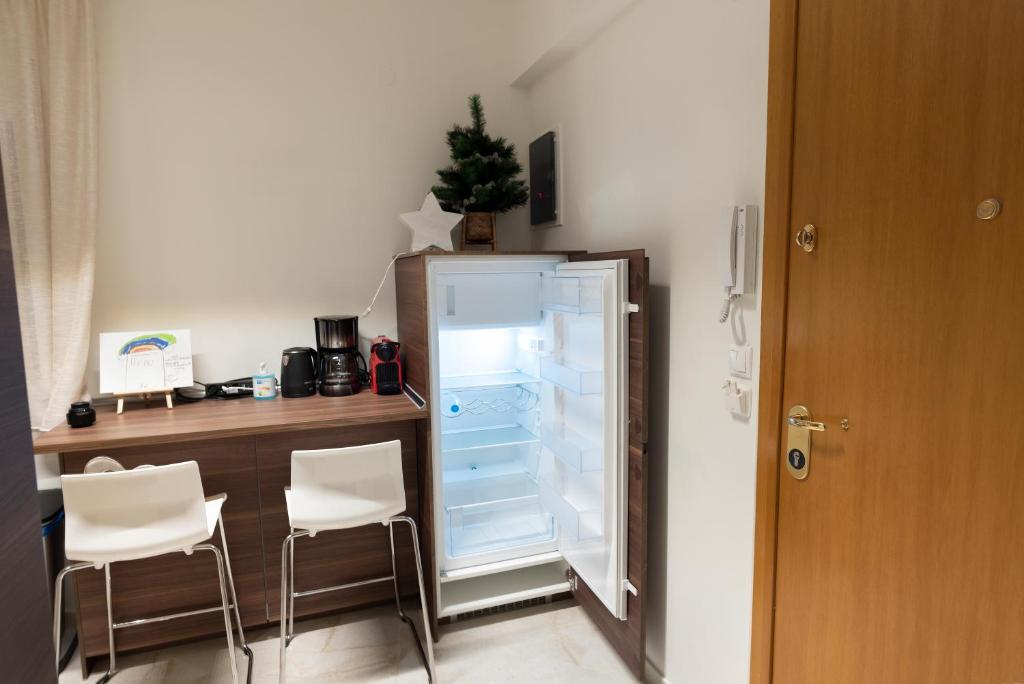 Ag.Sofias pedestrian area luxury ap. & big balcony - 18