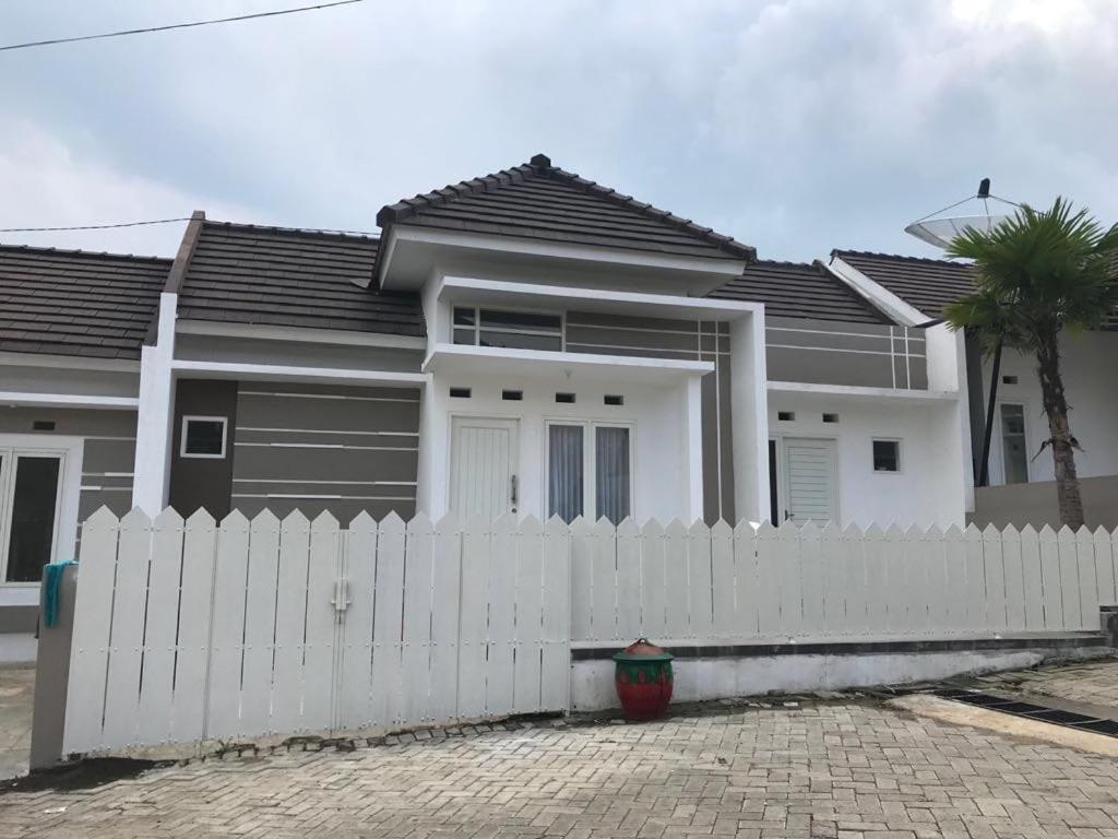 Villa D'hasan Batu