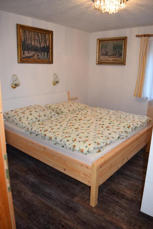 Posteľ alebo postele v izbe v ubytovaní Ski apartment St. Johann in Tirol, Kitzbuheler Alpen
