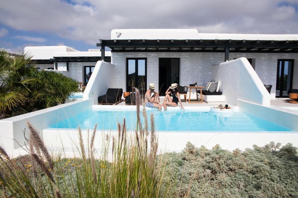 Agrari Bo Suites by Mykonos Rocks - 5