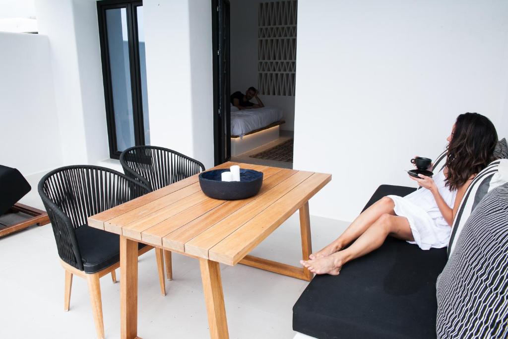 Agrari Bo Suites by Mykonos Rocks - 17