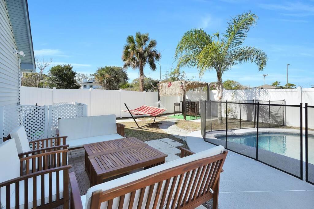 Jax Beach Luxury Oasis W/ Private Pool/Jacuzzi Tub, Jacksonville Beach –  Updated na 2024 Prices