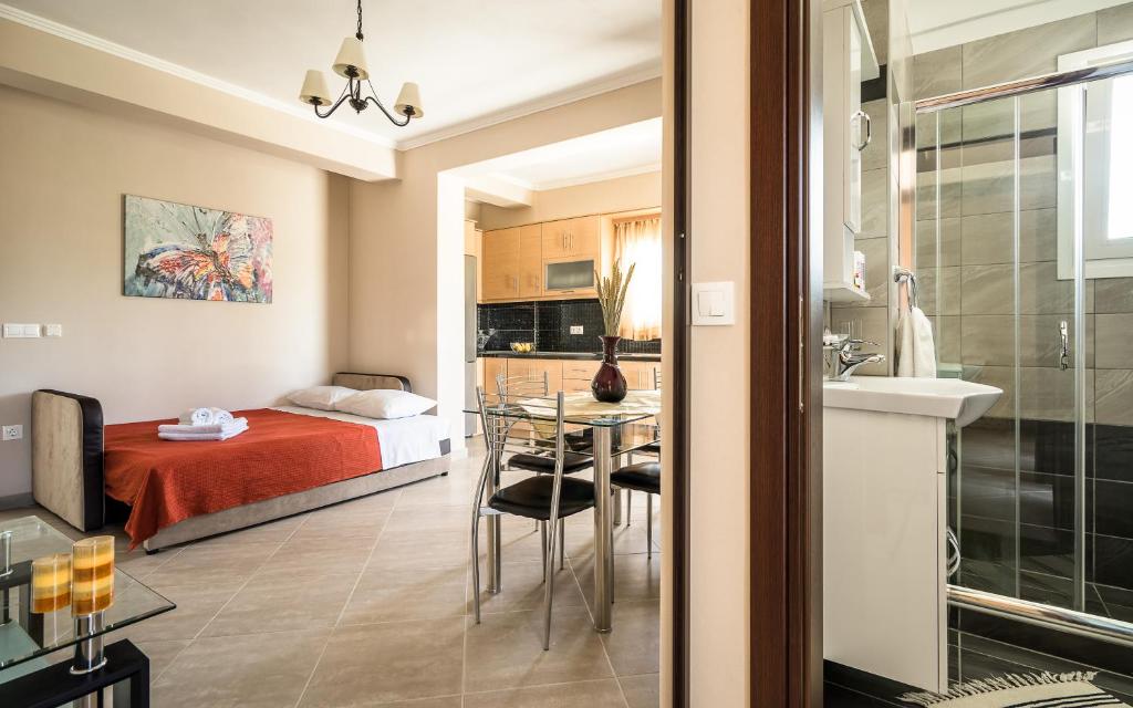 Emily Apartments - 4