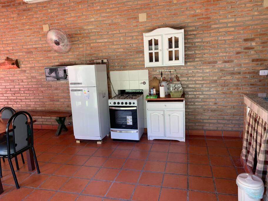 Casa Departamento Funes Bella Vista Wifi Cochera Pileta