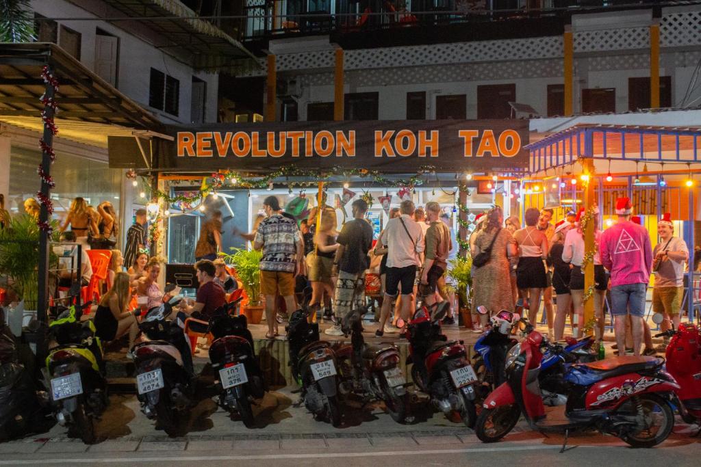 Hosté ubytování Revolution Koh Tao