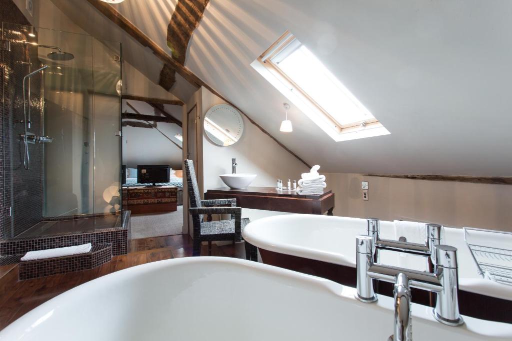 Oddfellows Chester Hotel & Apartments - Lady Mary's Loft