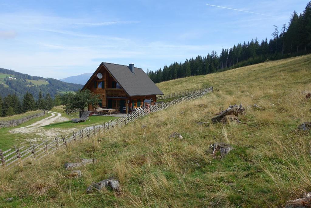 Príroda v okolí chaty v prírode