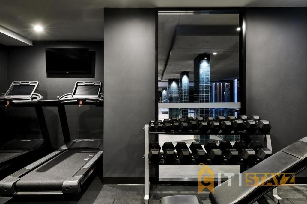 Majestic at Midnight! Luxe 1 bd 1bth 1csp Apt - Housity