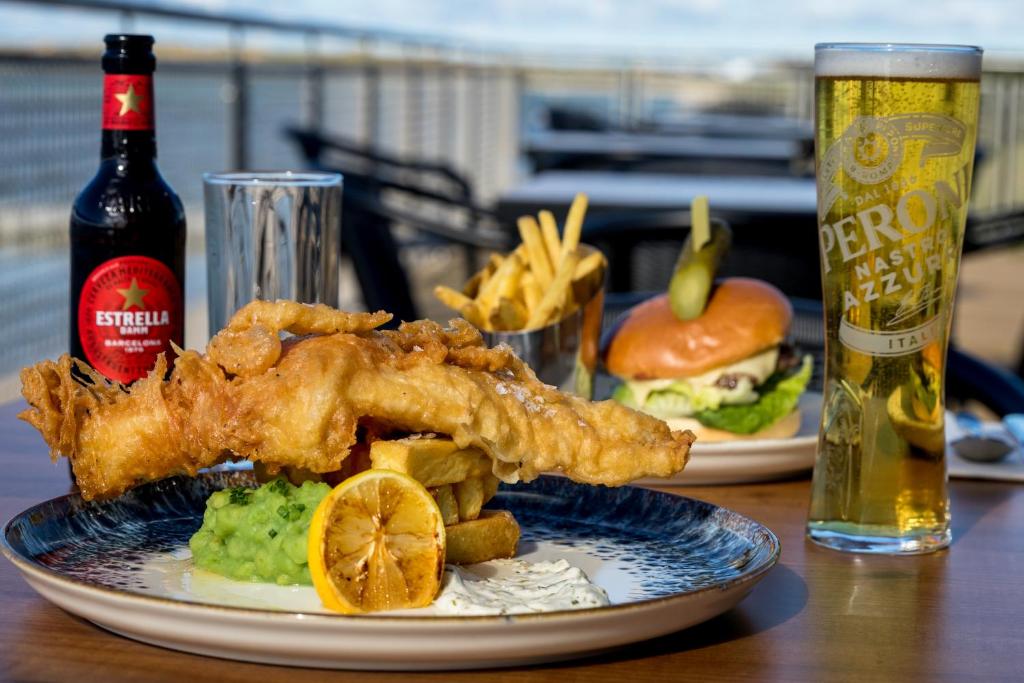 The Lake House - Resim 8