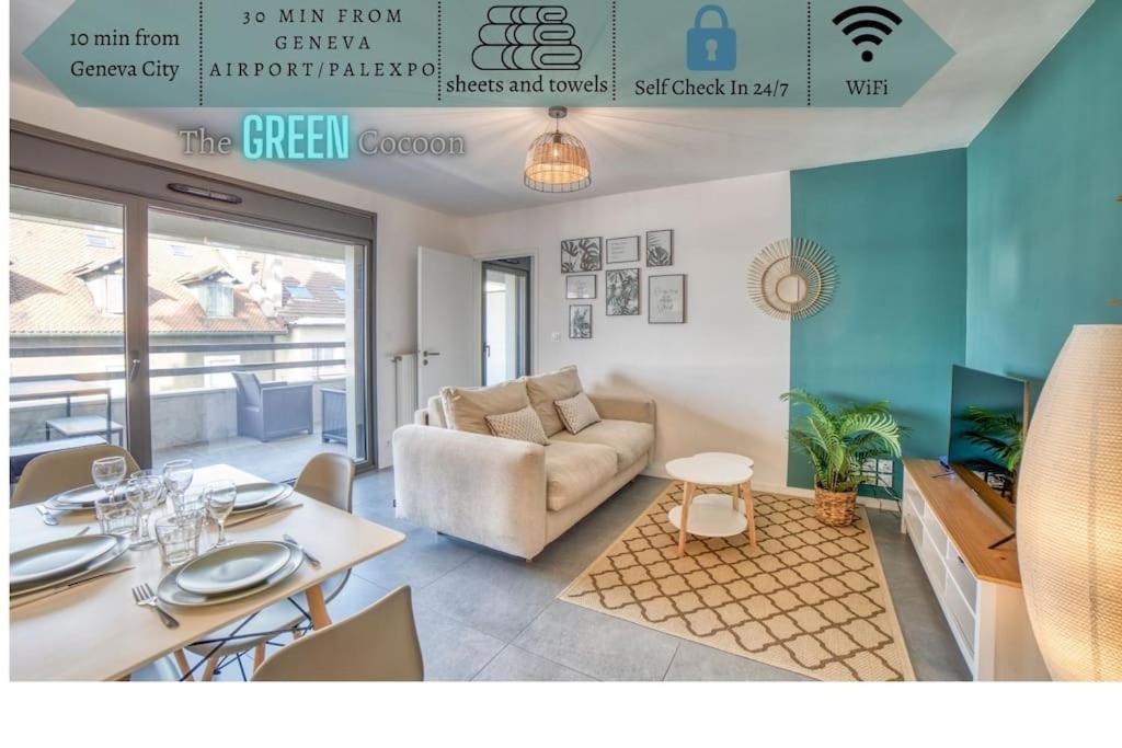 Green Cocon - GARE Annemasse à 3min-GENEVE accès direct في أنيماس: غرفة معيشة مع أريكة وطاولة