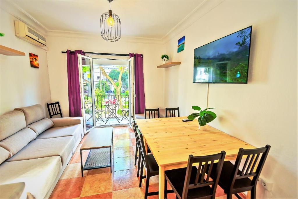 Plaza Polvorista 4-Bedroom Apartment w Balcony, El Puerto de ...