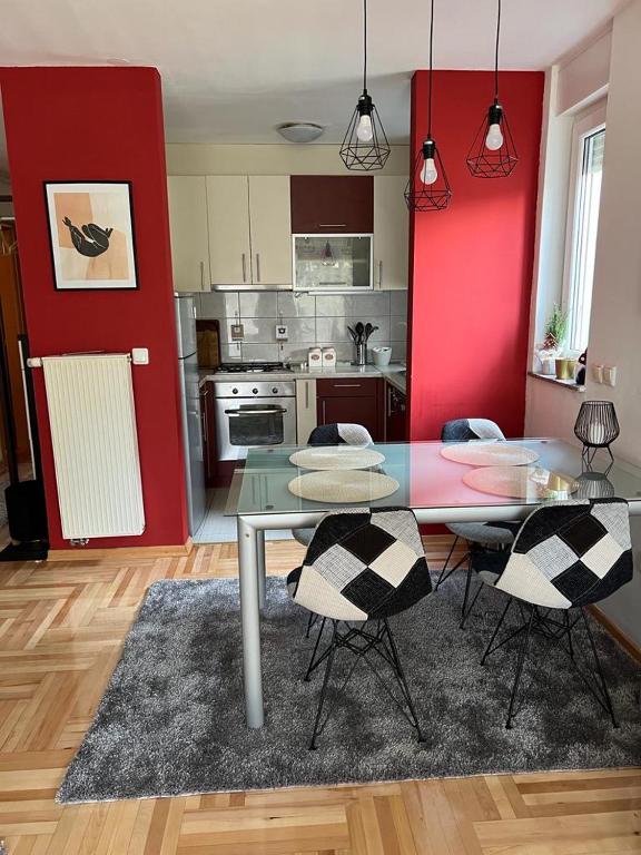 Apartman West - private parking place - 6