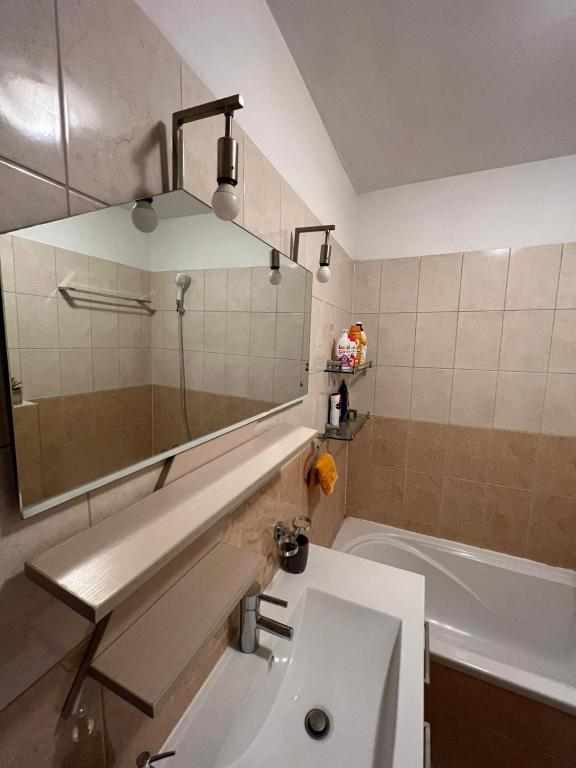 Apartman West - private parking place - 15