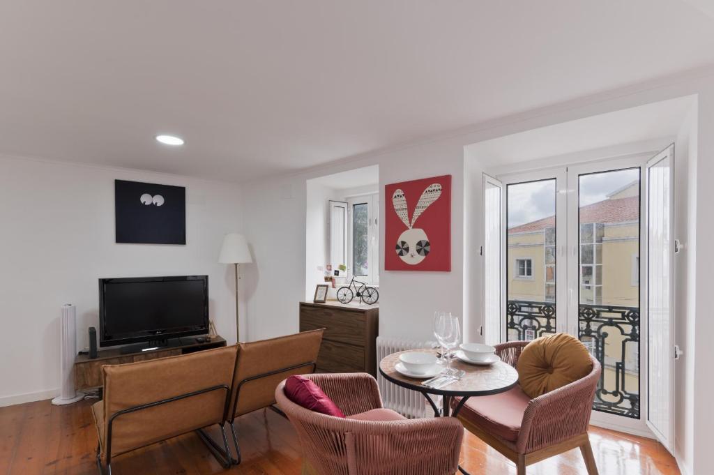 TV a/nebo společenská místnost v ubytování BmyGuest - Alfama River Studio