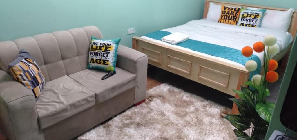Posteľ alebo postele v izbe v ubytovaní Zippy Air BnB