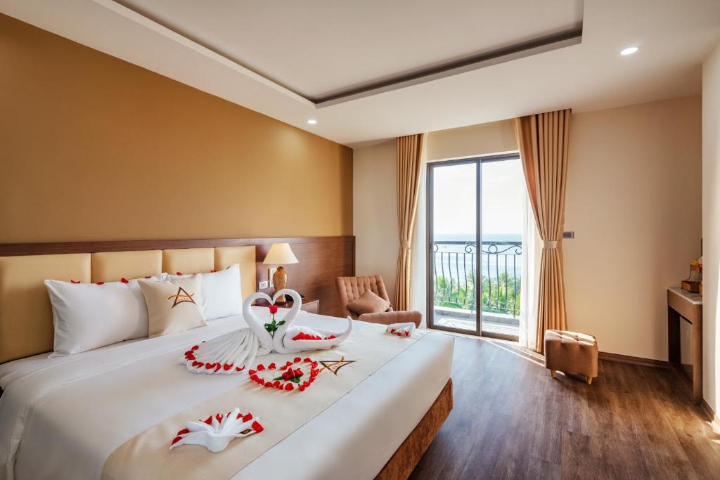 Phòng Deluxe Giường Đôi Với Ban Công và Tầm Nhìn Ra Biển