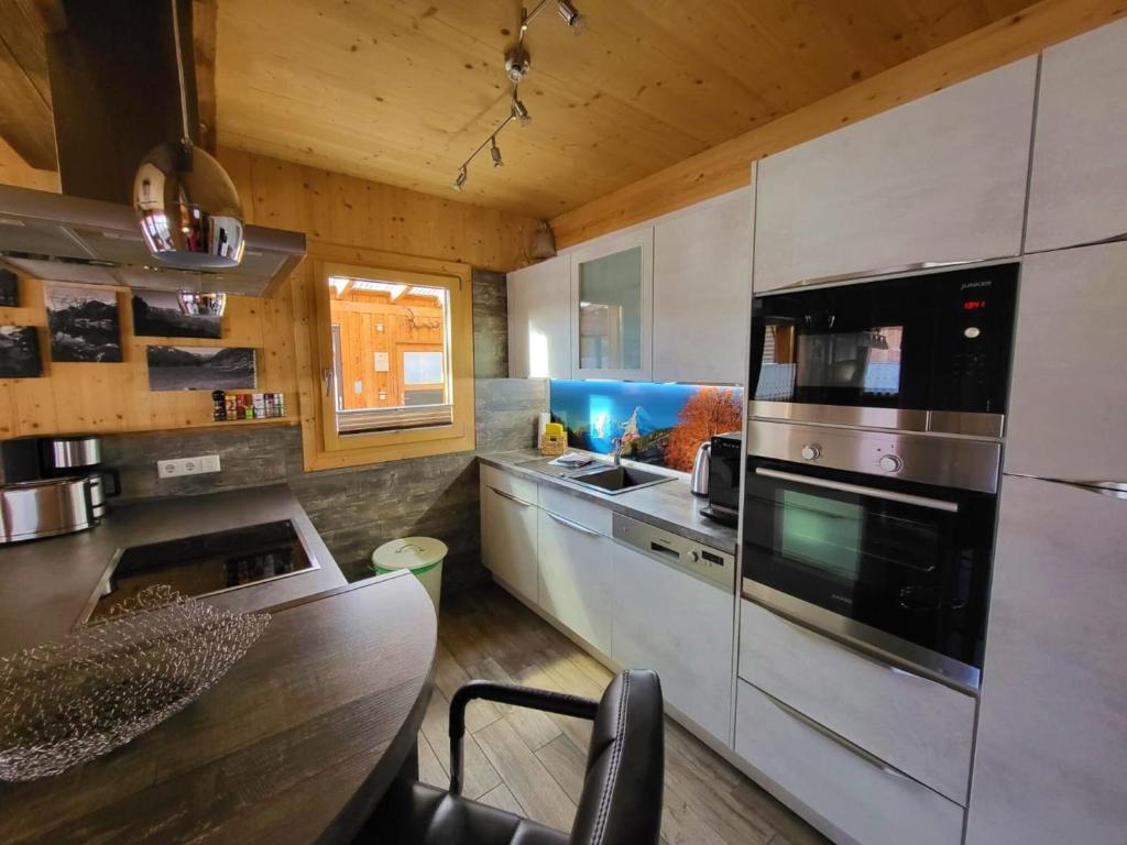 Kuchyň nebo kuchyňský kout v ubytování Kreischberg Chalet in Murau