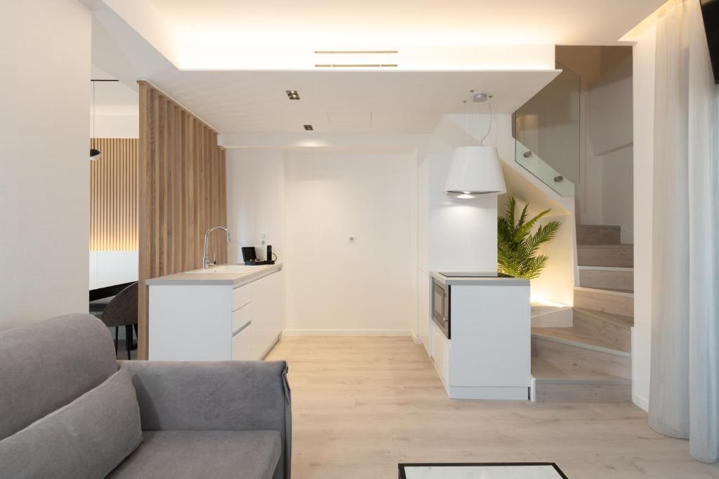 Incanto Boutique Suites - Neos Kosmos - Resim 25