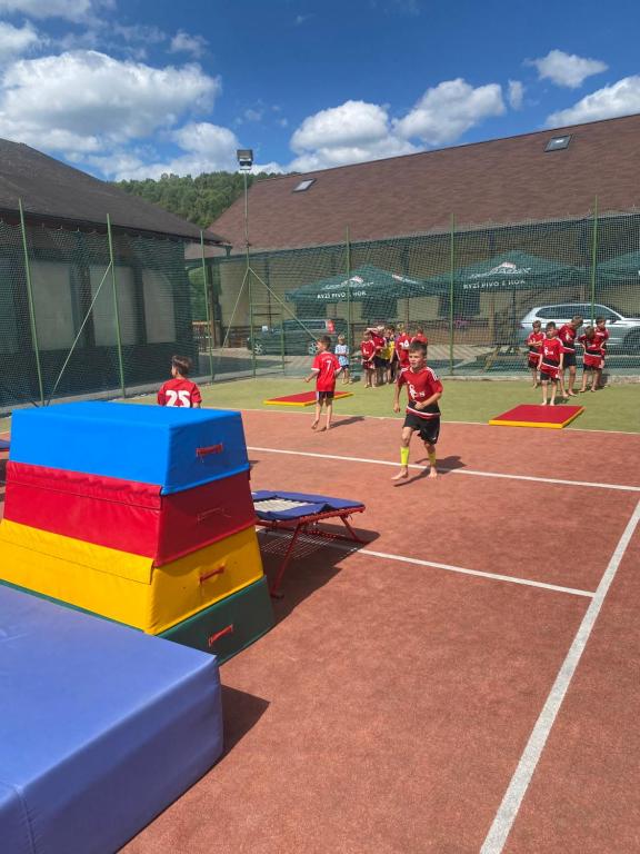 Tenis a/nebo squash v ubytování Relax Centrum Gól nebo okolí