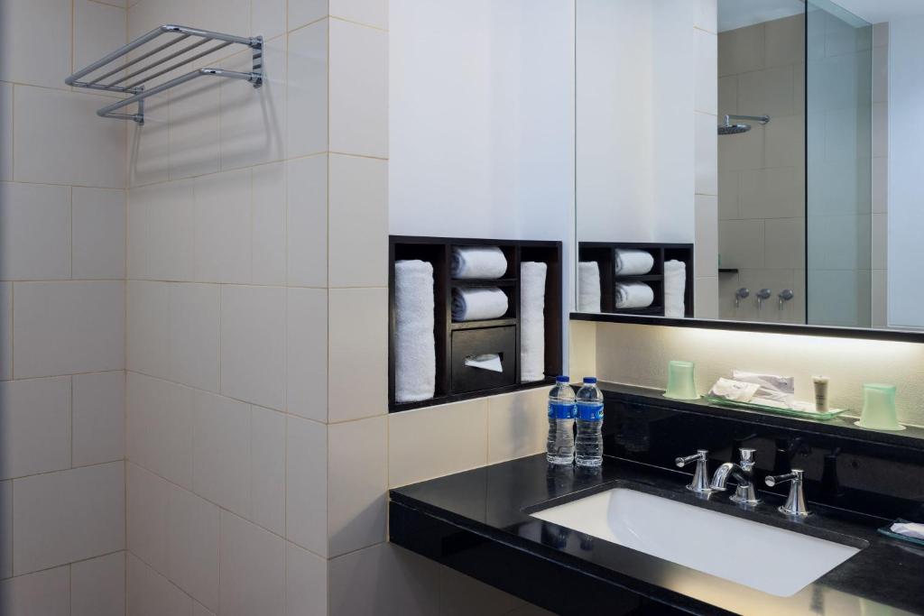Koupelna v ubytování Hotel Santika Bogor