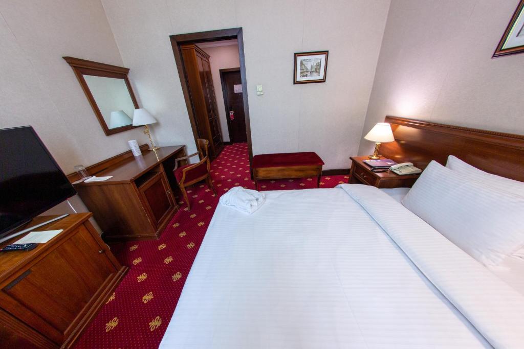 Grand Tien Shan Hotel - Standard Single Room