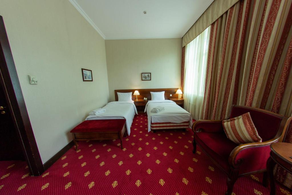Grand Tien Shan Hotel - Superior Twin Room