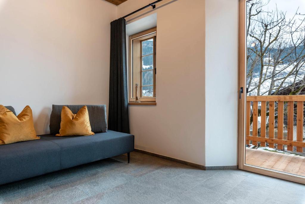 Balkón nebo terasa v ubytování Alpin Chalet Samer Apt Bauernstube